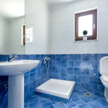 Villa Margarita With Private Tennis Court And Pool