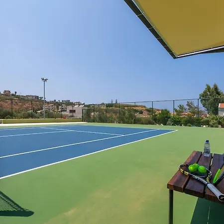 Margarita With Private Tennis Court And Pool * Agia Marina (Crete)